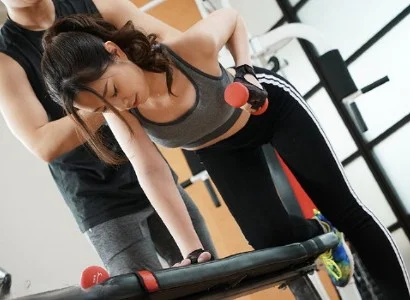 Hai người này nện nhau tưng bừng